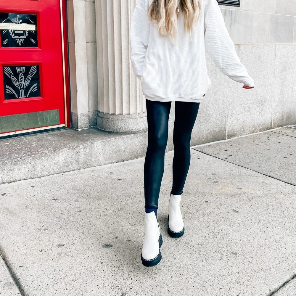 SODA white Jaber lug boots